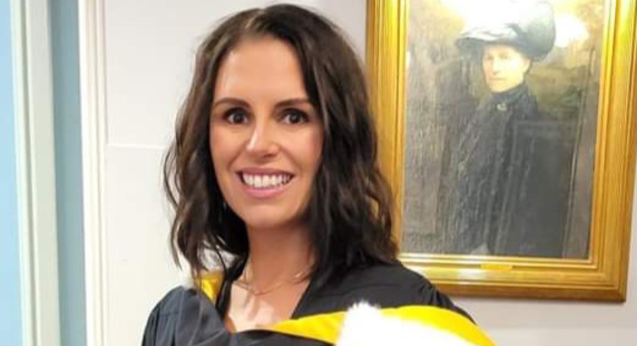 Celebrating NHS success: How a Graduate Apprenticeship gave Lyndsay new career opportunities