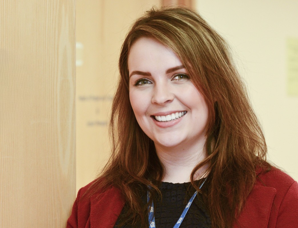 What is an HR administrative assistant 