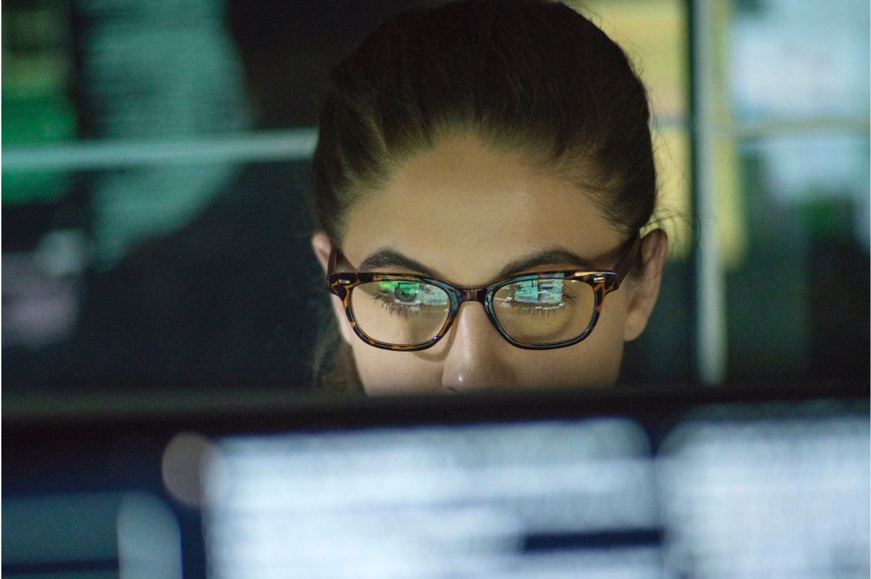 What is an information analyst?