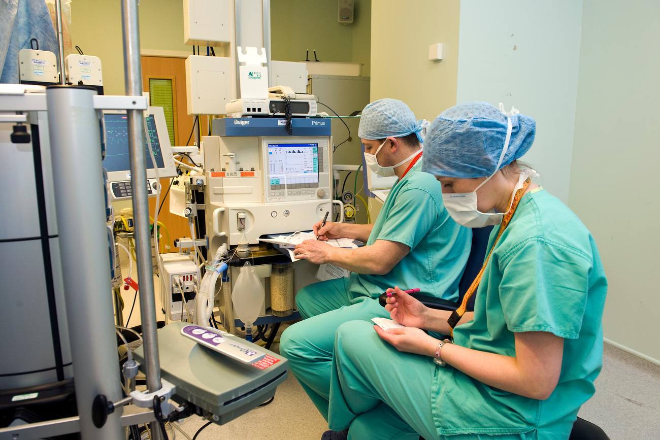 What is an anaesthesia associate?