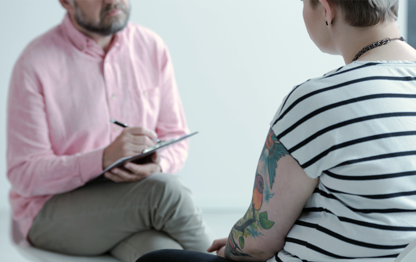 What is a health psychologist?